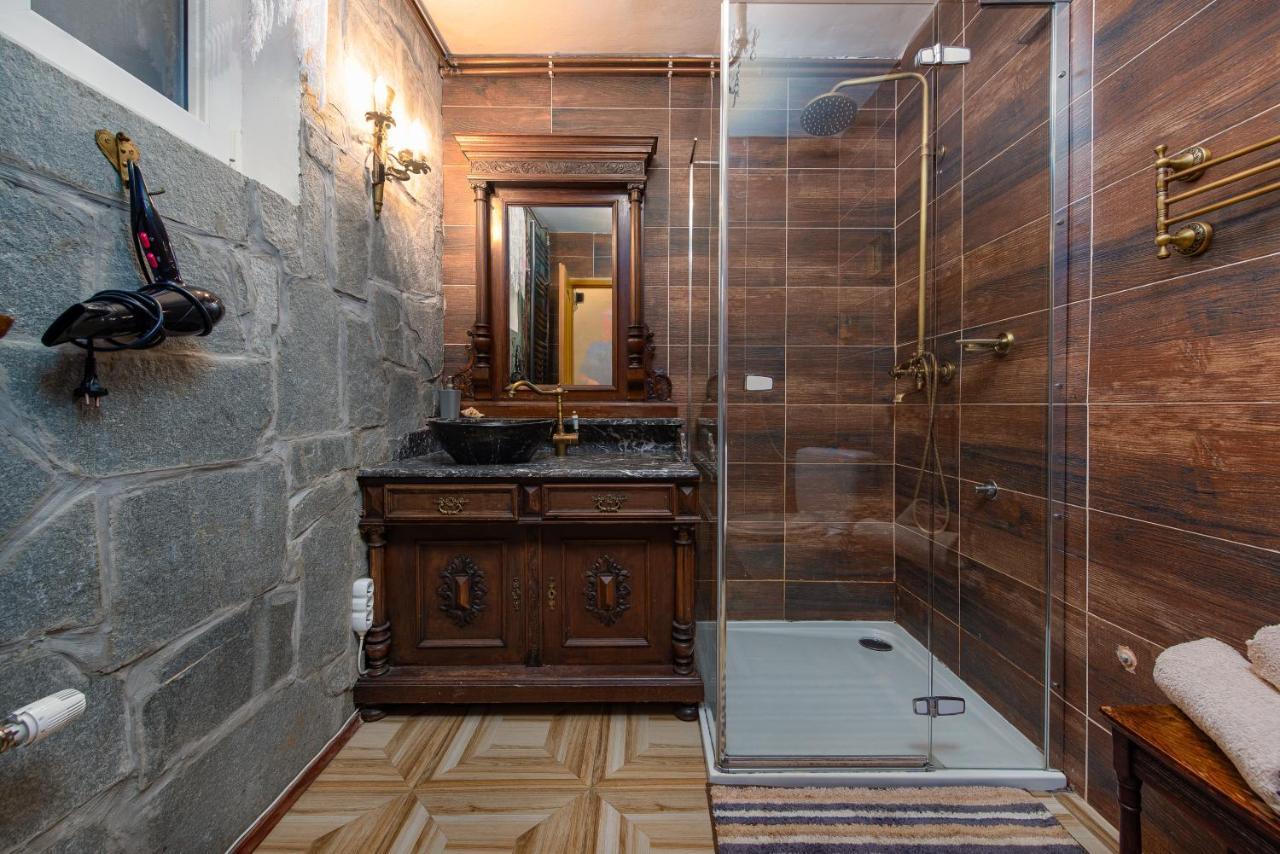 Magnus Lupus Villa Кореница Екстериор снимка