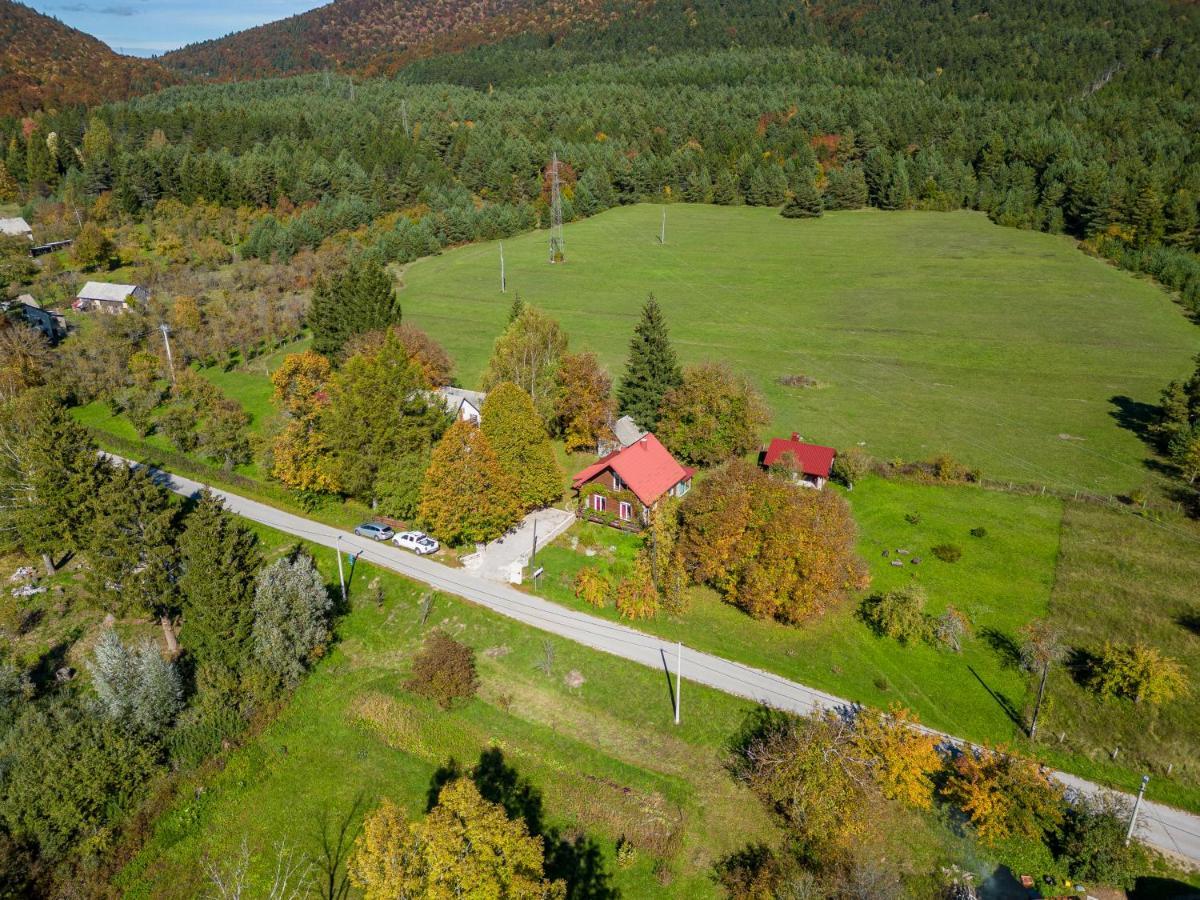 Magnus Lupus Villa Кореница Екстериор снимка