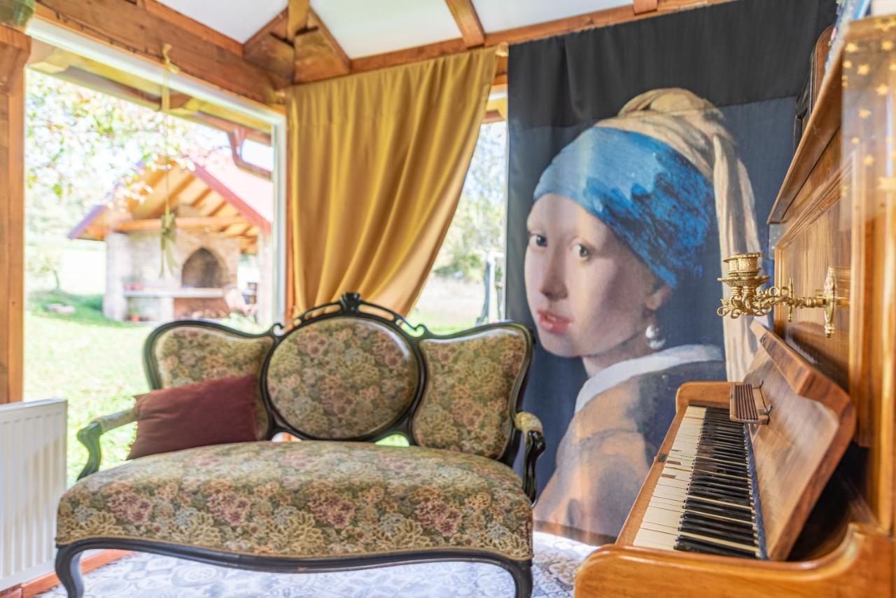 Magnus Lupus Villa Кореница Екстериор снимка